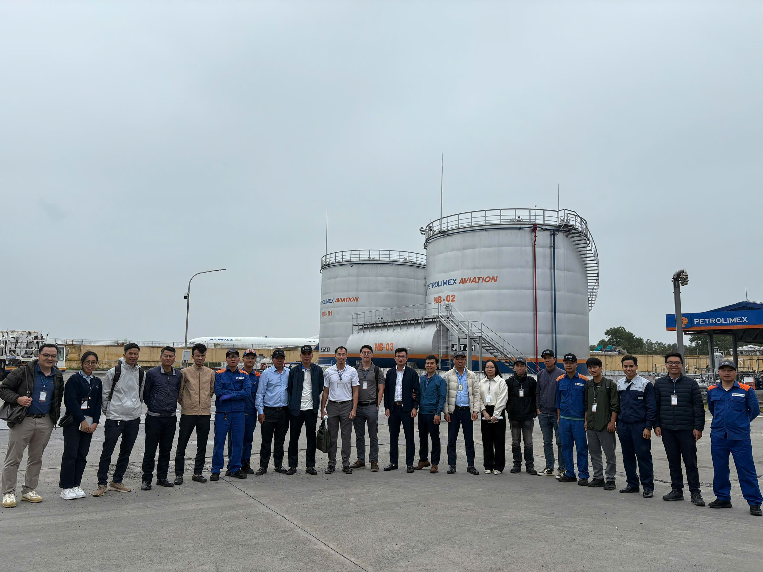 Enhancing Service Quality: Facet Filtration Group & AVPM Conduct Specialist Training on Aviation Fuel Filtration Equipment at Petrolimex Aviation